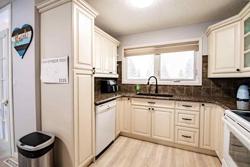 MLS&reg; # A2269845 - 16 Best Crescent  in Bower Red Deer, Residential Open Houses