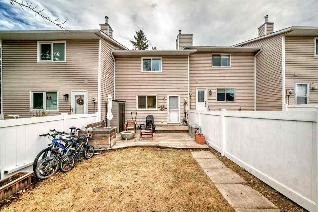 MLS® # A2269855 - 21 Woodfern Road SW in Woodbine Calgary, Residential Open Houses