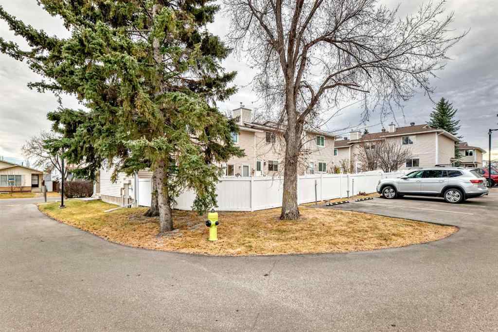 MLS® # A2269855 - 21 Woodfern Road SW in Woodbine Calgary, Residential Open Houses