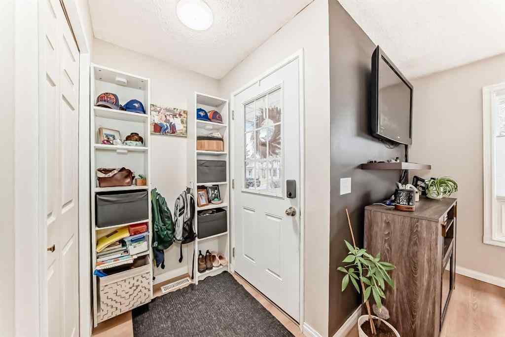 MLS® # A2269855 - 21 Woodfern Road SW in Woodbine Calgary, Residential Open Houses