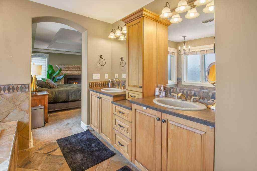 MLS&reg; # A2269857 - 10 Fieldstone Way  in Fieldstone Sylvan Lake, Residential Open Houses