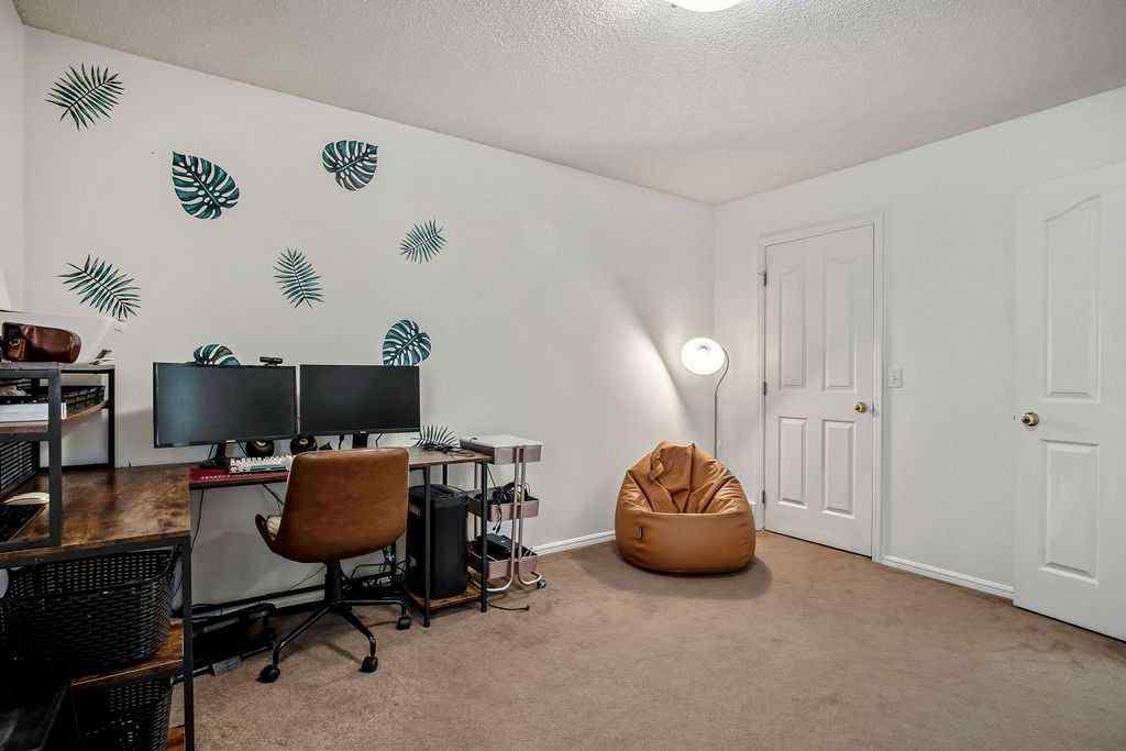 MLS&reg; # A2269871 - 1926/1928 32 Street SW in Killarney/Glengarry Calgary, Multi-Family Open Houses