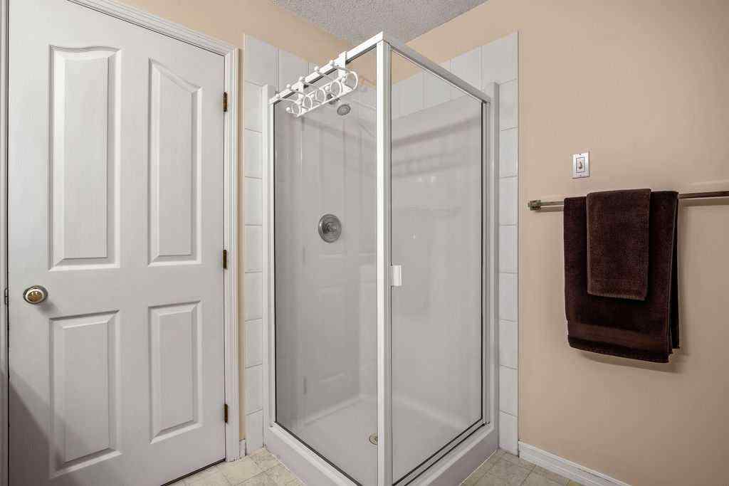 MLS&reg; # A2269871 - 1926/1928 32 Street SW in Killarney/Glengarry Calgary, Multi-Family Open Houses