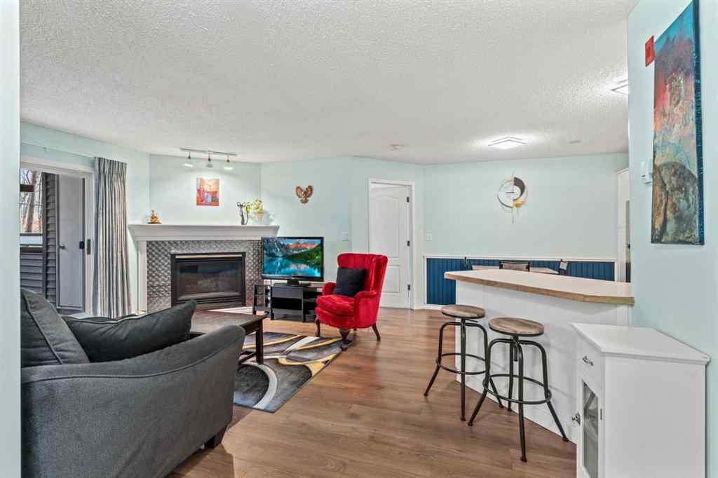 MLS&reg; # A2269872 - Unit #111 20 Sierra Morena Mews SW in Signal Hill Calgary, Residential Open Houses