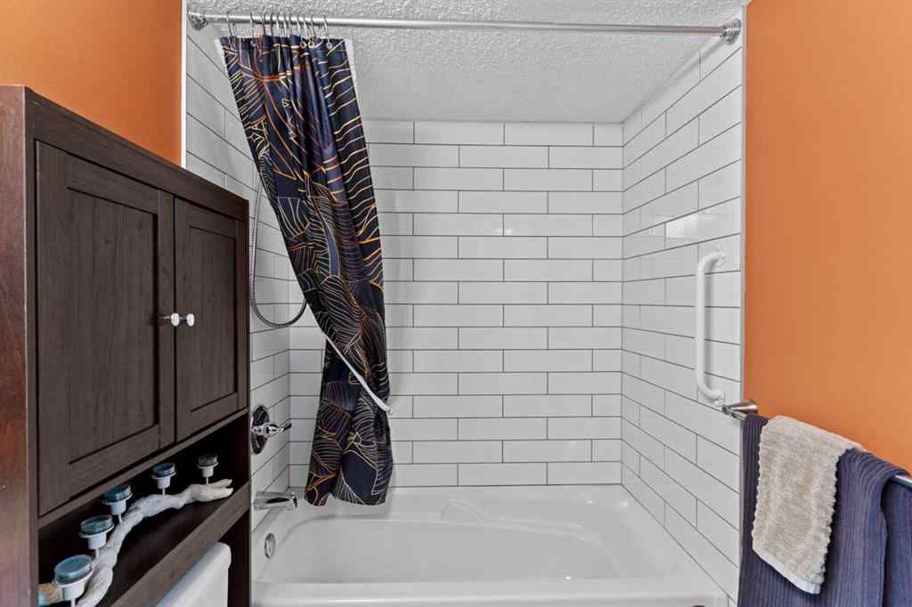 MLS&reg; # A2269872 - Unit #111 20 Sierra Morena Mews SW in Signal Hill Calgary, Residential Open Houses