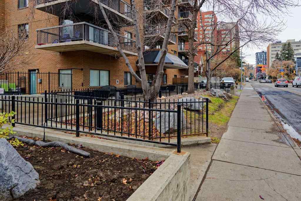 MLS&reg; # A2269875 - Unit #305 225 25 Avenue SW in Mission Calgary, Residential Open Houses