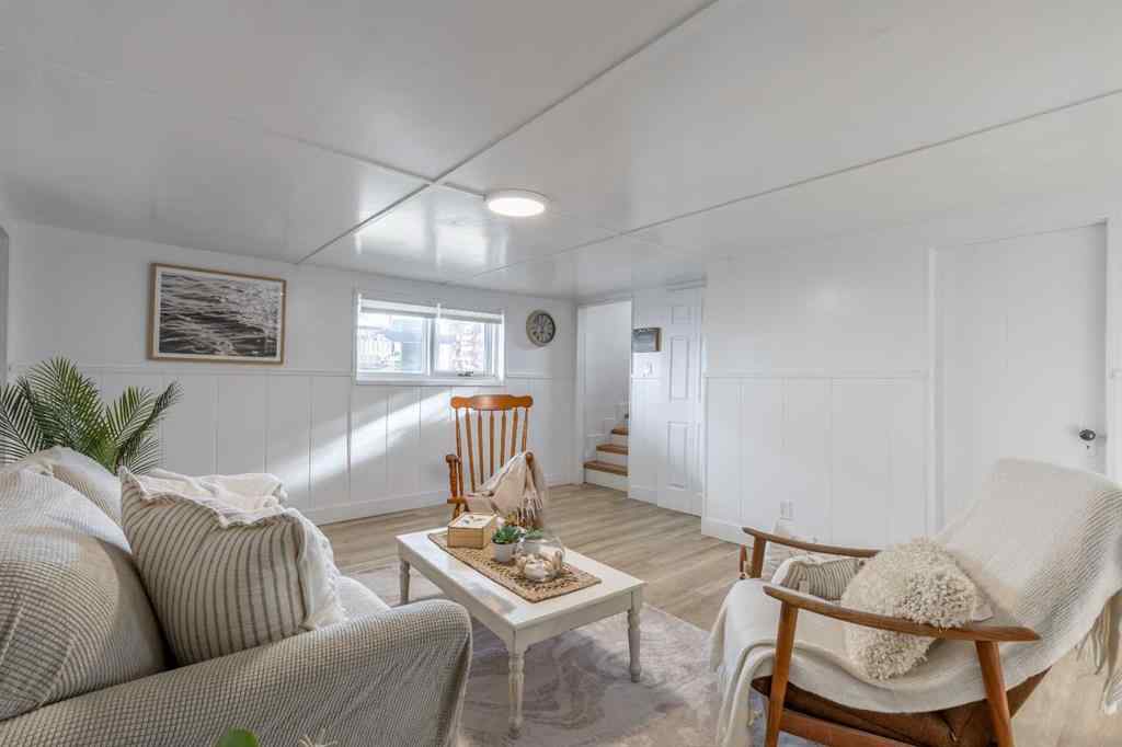 MLS&reg; # A2269877 - 56 E 100 S   in NONE Raymond, Residential Open Houses