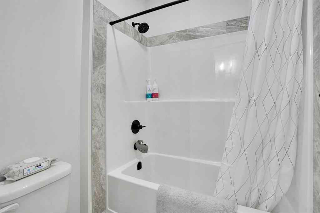 MLS&reg; # A2269879 - 88 Magnolia Crescent SE in Mahogany Calgary, Residential Open Houses