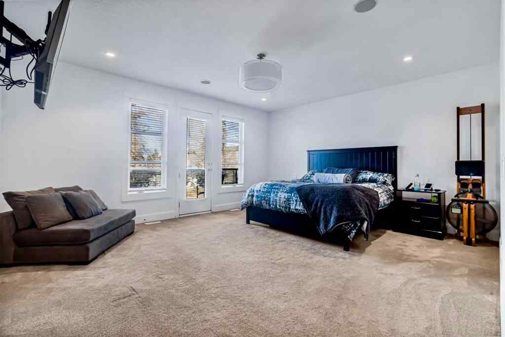 MLS® A2269882 - 405 29 Avenue NE in Winston Heights/Mountview Calgary, Residential