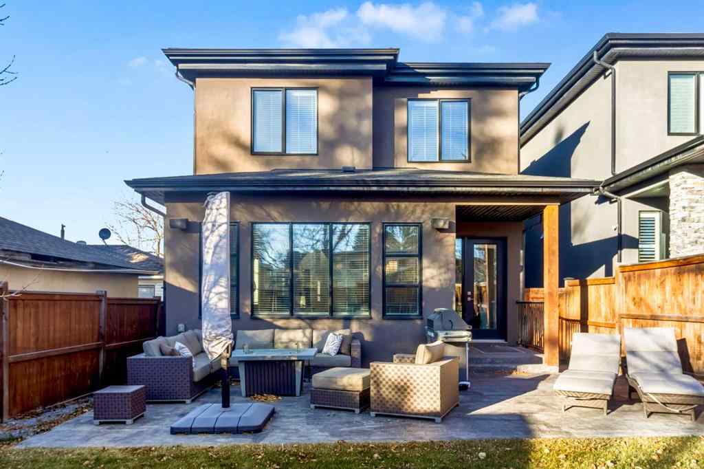 MLS® A2269882 - 405 29 Avenue NE in Winston Heights/Mountview Calgary, Residential