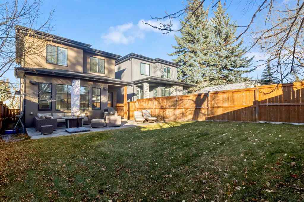 MLS® A2269882 - 405 29 Avenue NE in Winston Heights/Mountview Calgary, Residential