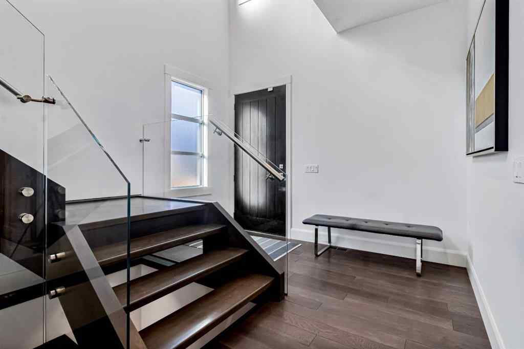 MLS® A2269882 - 405 29 Avenue NE in Winston Heights/Mountview Calgary, Residential