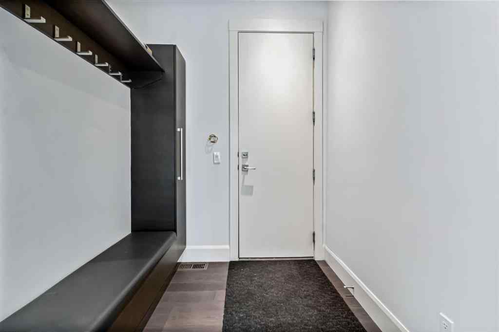 MLS® A2269882 - 405 29 Avenue NE in Winston Heights/Mountview Calgary, Residential