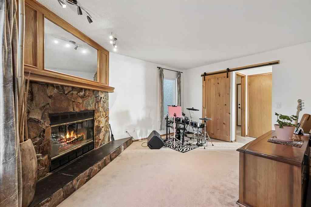 MLS® # A2269886 - 188 Christie Park Hill SW in Christie Park Calgary, Residential Open Houses