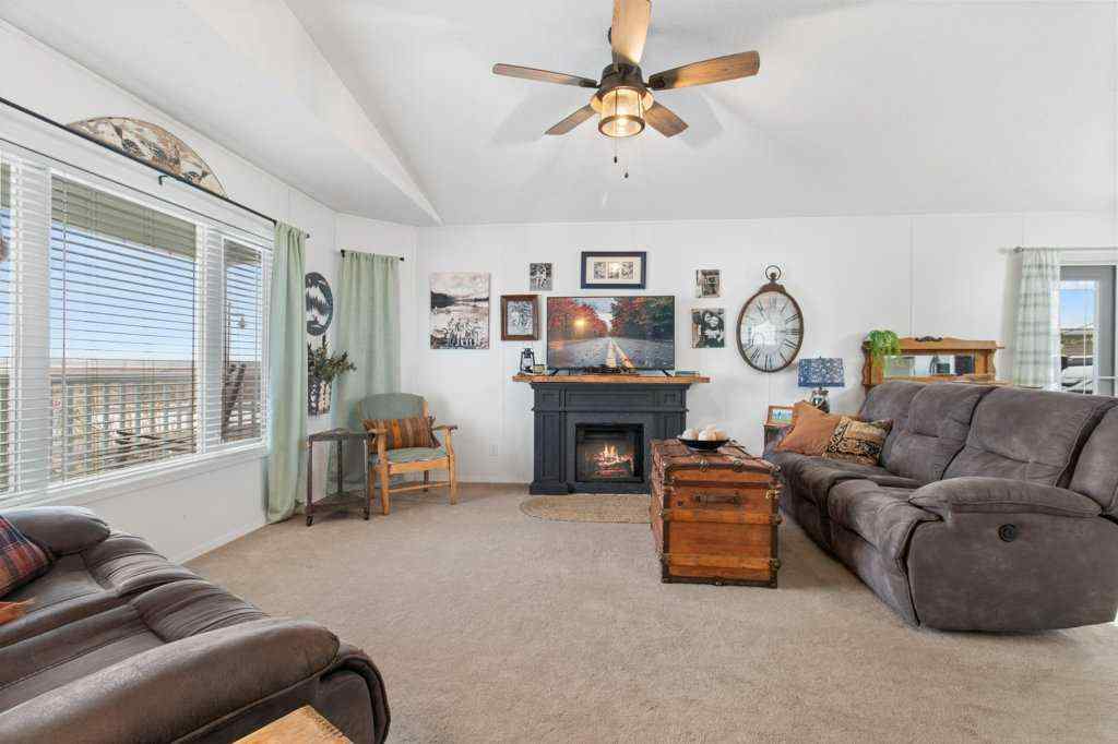 MLS&reg; # A2269889 - 7 Baywood Link  in Lighthouse Point Sylvan Lake, Residential Open Houses