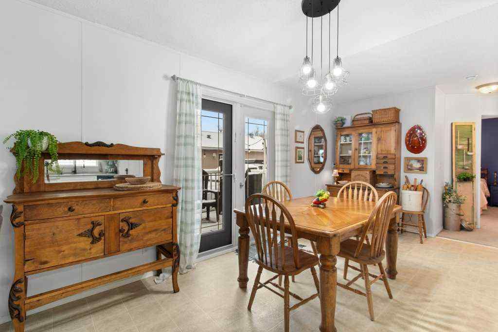 MLS&reg; # A2269889 - 7 Baywood Link  in Lighthouse Point Sylvan Lake, Residential Open Houses