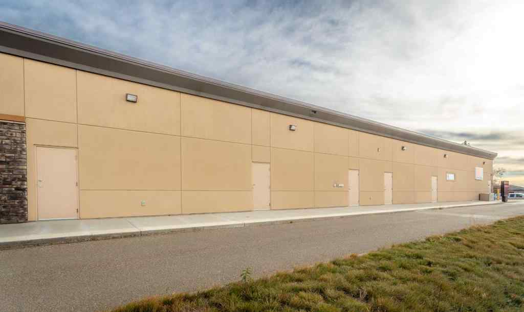 MLS&reg; # A2269890 - Unit #3 4304 40 Avenue  in Larsen Grove Lloydminster, Commercial Open Houses