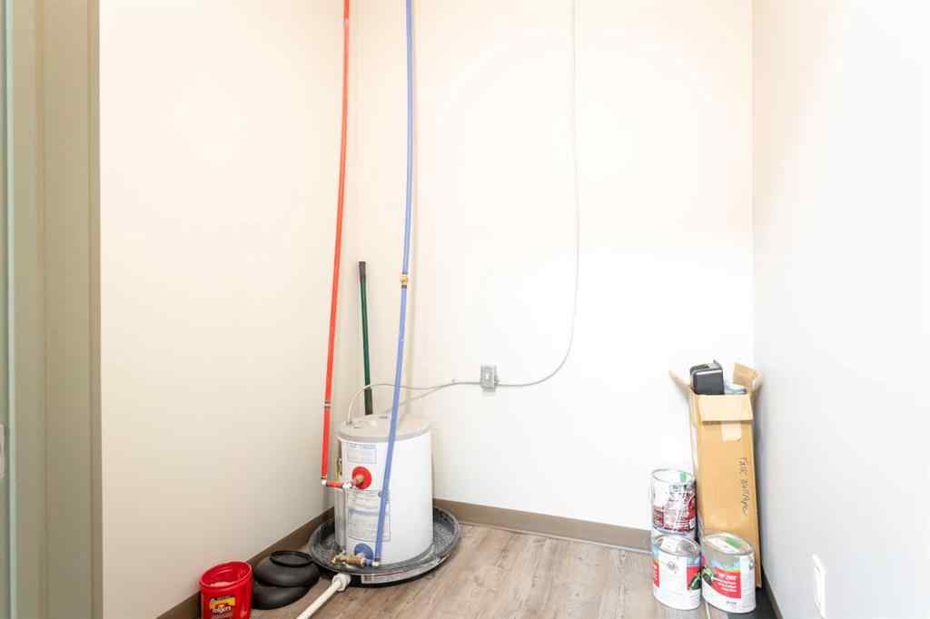 MLS&reg; # A2269890 - Unit #3 4304 40 Avenue  in Larsen Grove Lloydminster, Commercial Open Houses