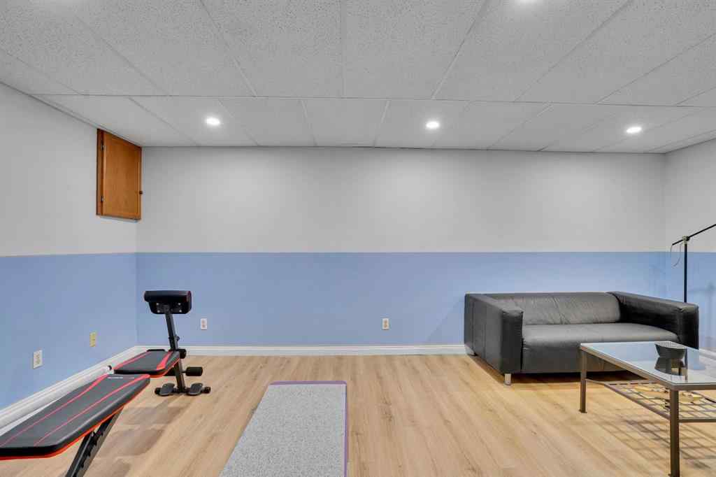 MLS&reg; # A2269891 - 1038 Berkley Drive NW in Beddington Heights Calgary, Residential Open Houses