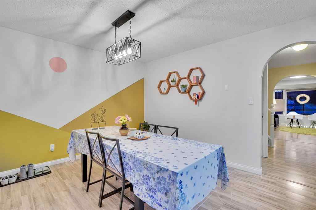 MLS&reg; # A2269891 - 1038 Berkley Drive NW in Beddington Heights Calgary, Residential Open Houses