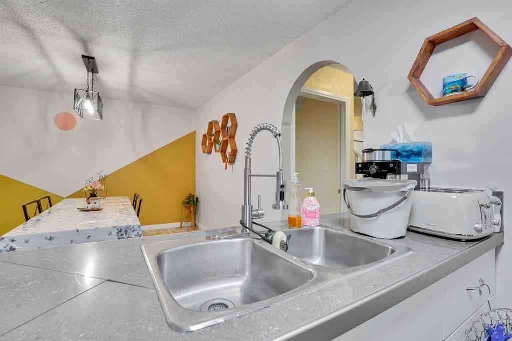 MLS&reg; # A2269891 - 1038 Berkley Drive NW in Beddington Heights Calgary, Residential Open Houses