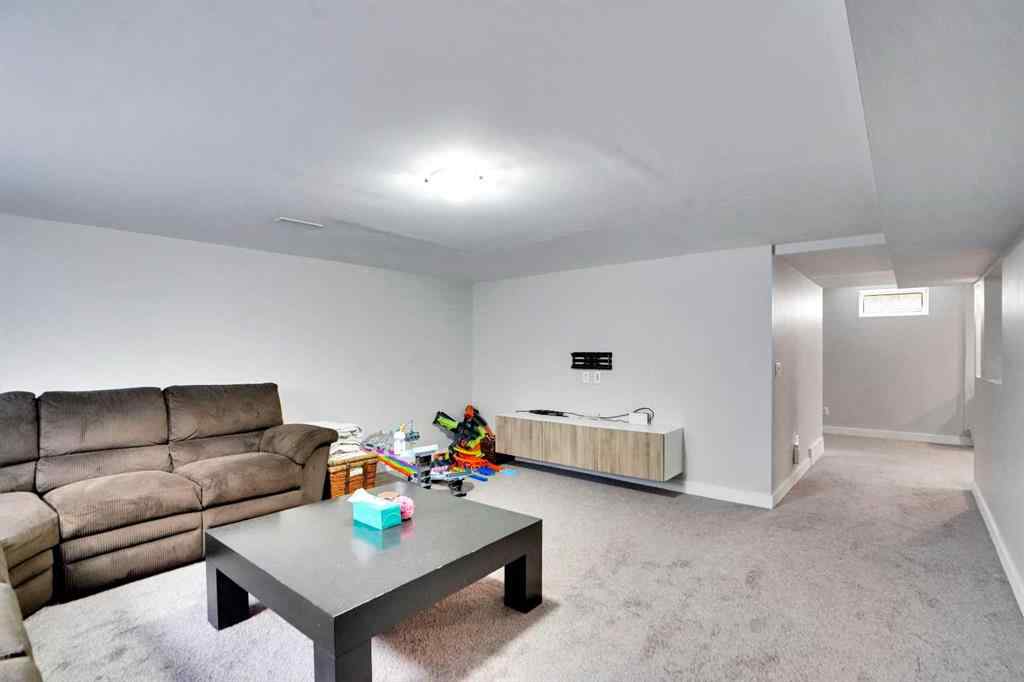 MLS® A2269897 - 103 Castlebury Way NE in Castleridge Calgary, Residential