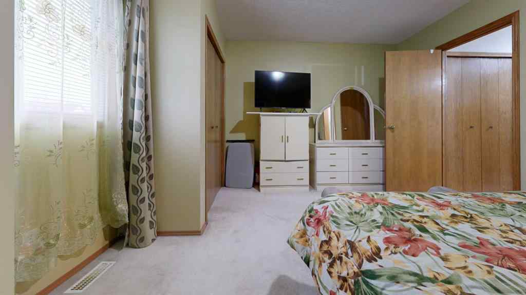 MLS&reg; # A2269901 - 8864 104 Avenue  in Crystal Heights Grande Prairie, Residential Open Houses