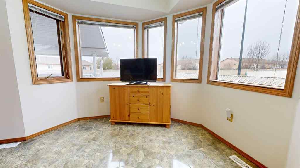 MLS&reg; # A2269901 - 8864 104 Avenue  in Crystal Heights Grande Prairie, Residential Open Houses