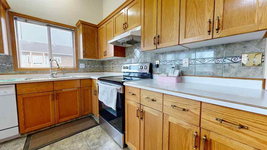 MLS&reg; # A2269901 - 8864 104 Avenue  in Crystal Heights Grande Prairie, Residential Open Houses