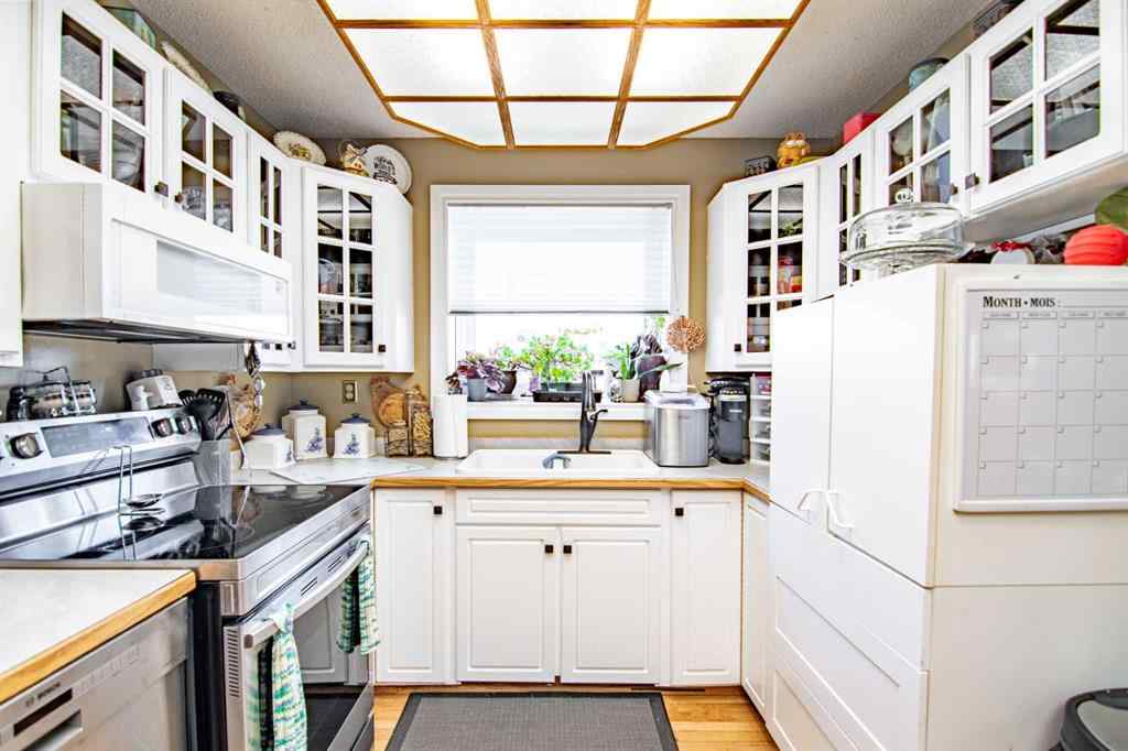 MLS&reg; # A2269904 - 84 Pearson Crescent  in Pines Red Deer, Residential Open Houses