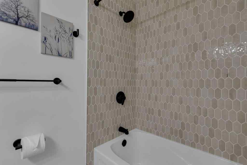 MLS&reg; # A2269907 - 39 Midpark Close SE in Midnapore Calgary, Residential Open Houses