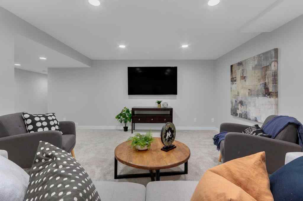 MLS&reg; # A2269907 - 39 Midpark Close SE in Midnapore Calgary, Residential Open Houses