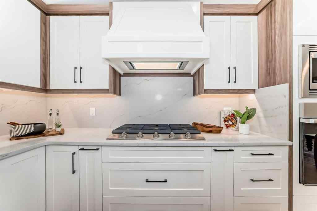 MLS® A2269909 - 959 Lake Arrow Way SE in Lake Bonavista Calgary, Residential