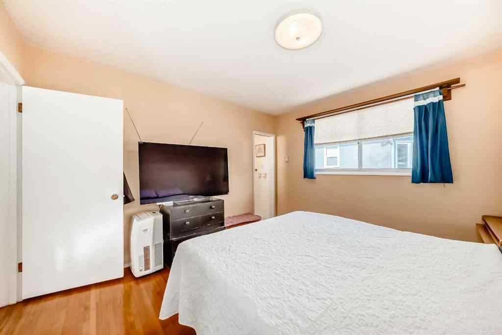 MLS® # A2269910 - 4508 Vandergrift Crescent NW in Varsity Calgary, Residential Open Houses