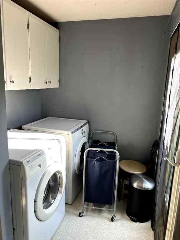 MLS&reg; # A2269911 - 5202 VICTORIA Avenue  in NONE Coronation, Residential Open Houses