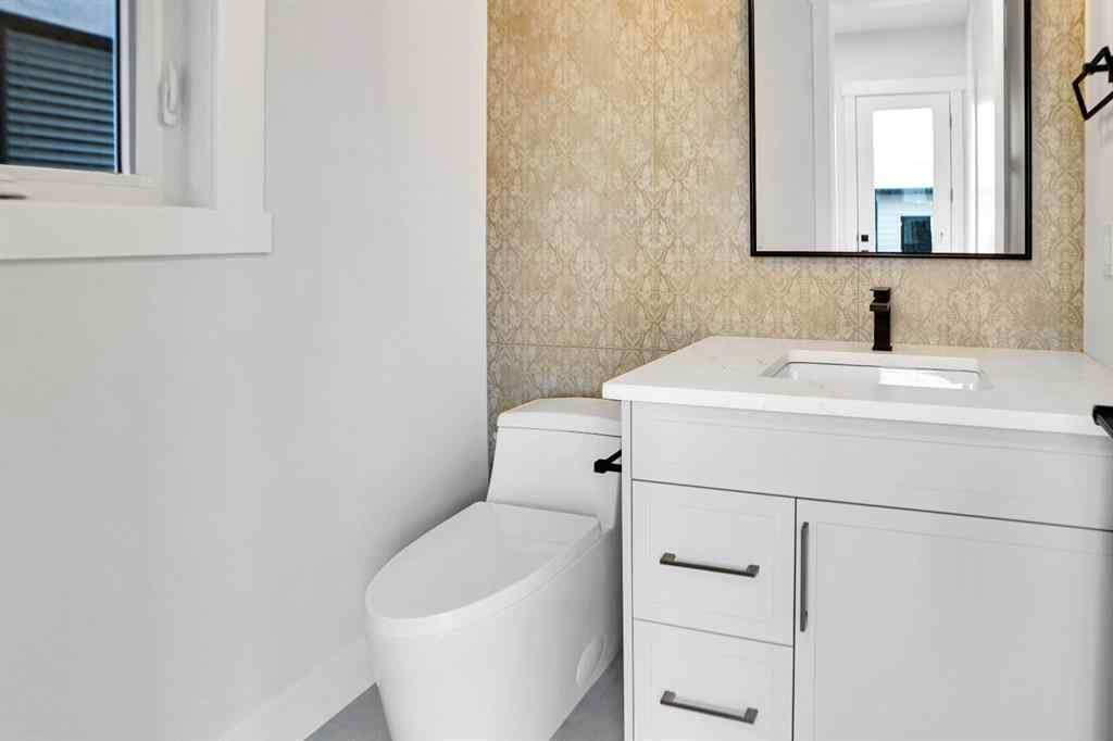 MLS® A2269919 - 8526 47 Avenue NW in Bowness Calgary, Residential