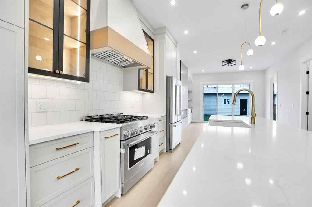 MLS® A2269919 - 8526 47 Avenue NW in Bowness Calgary, Residential