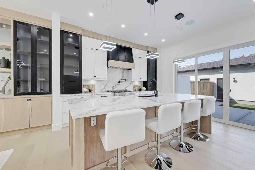 MLS® A2269920 - 3110 14 Avenue SW in Shaganappi Calgary, Residential