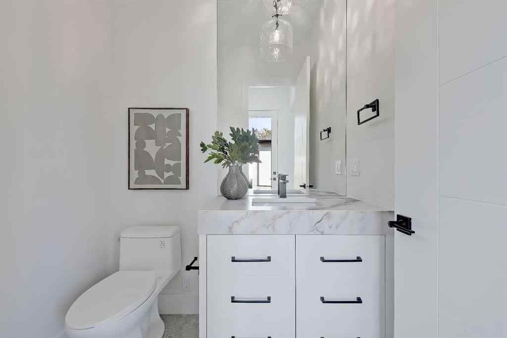 MLS® A2269920 - 3110 14 Avenue SW in Shaganappi Calgary, Residential