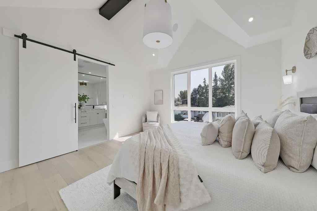 MLS® A2269920 - 3110 14 Avenue SW in Shaganappi Calgary, Residential