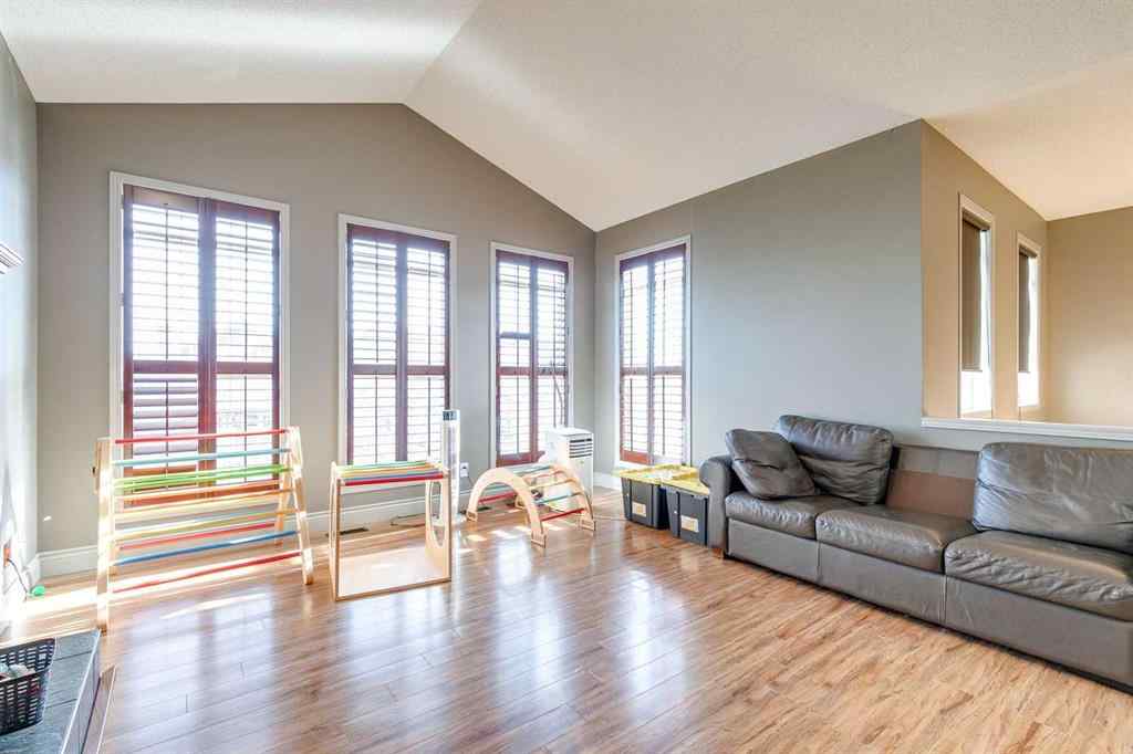 MLS&reg; # A2269929 - 79 Prestwick Street SE in McKenzie Towne Calgary, Residential Open Houses