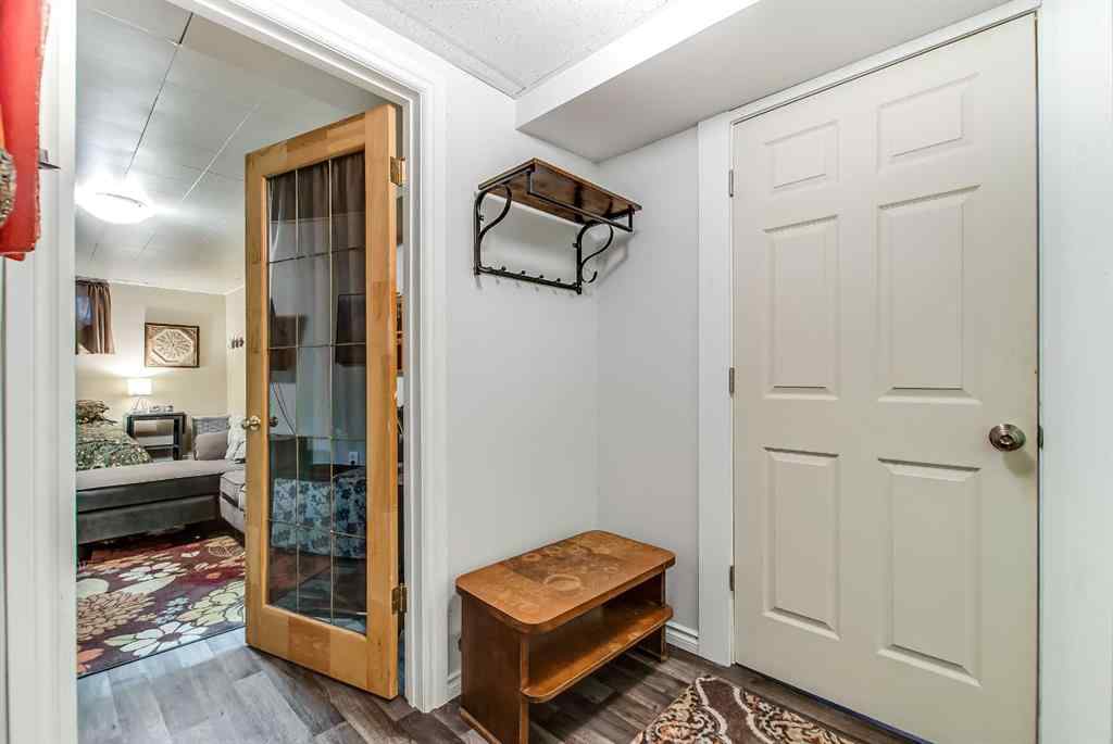 MLS&reg; # A2269932 - 627 12 Street NE in Northeast Crescent Heights Medicine Hat, Residential Open Houses