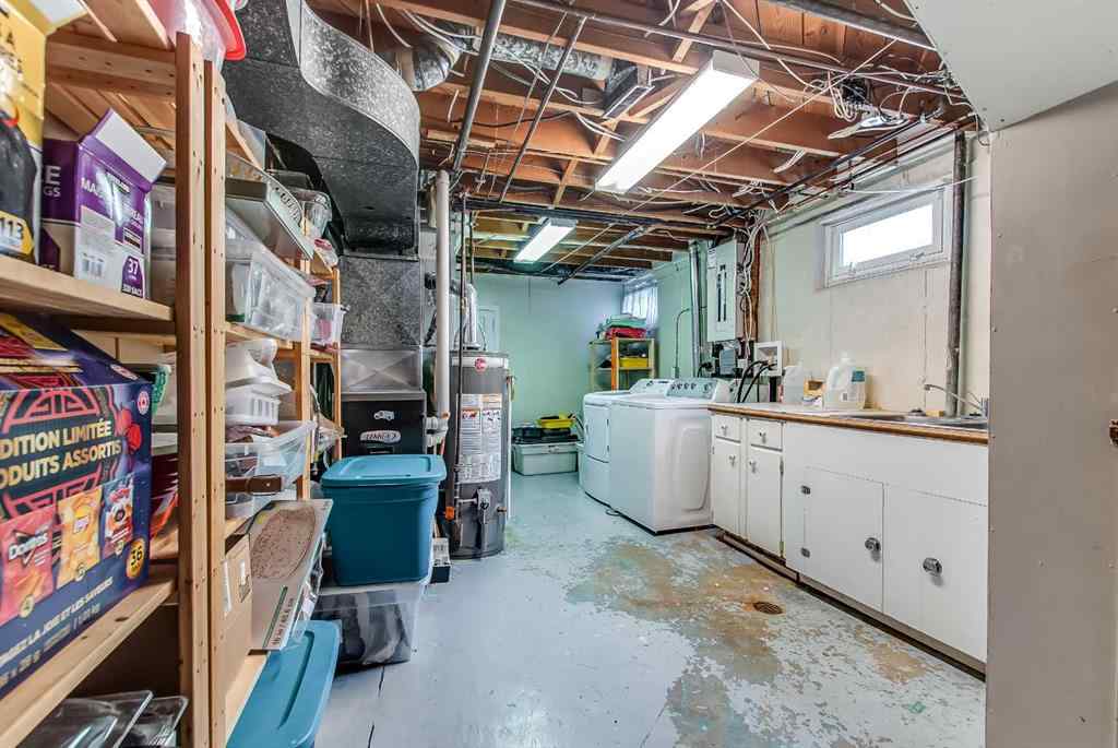 MLS&reg; # A2269932 - 627 12 Street NE in Northeast Crescent Heights Medicine Hat, Residential Open Houses