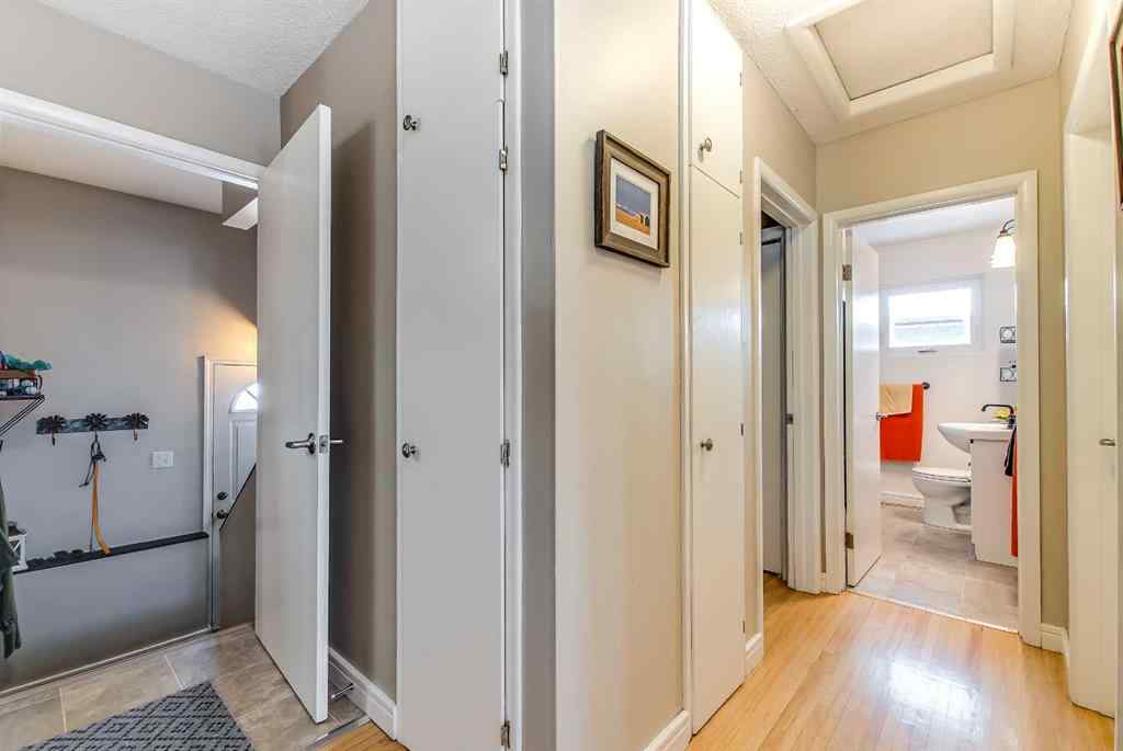 MLS&reg; # A2269932 - 627 12 Street NE in Northeast Crescent Heights Medicine Hat, Residential Open Houses