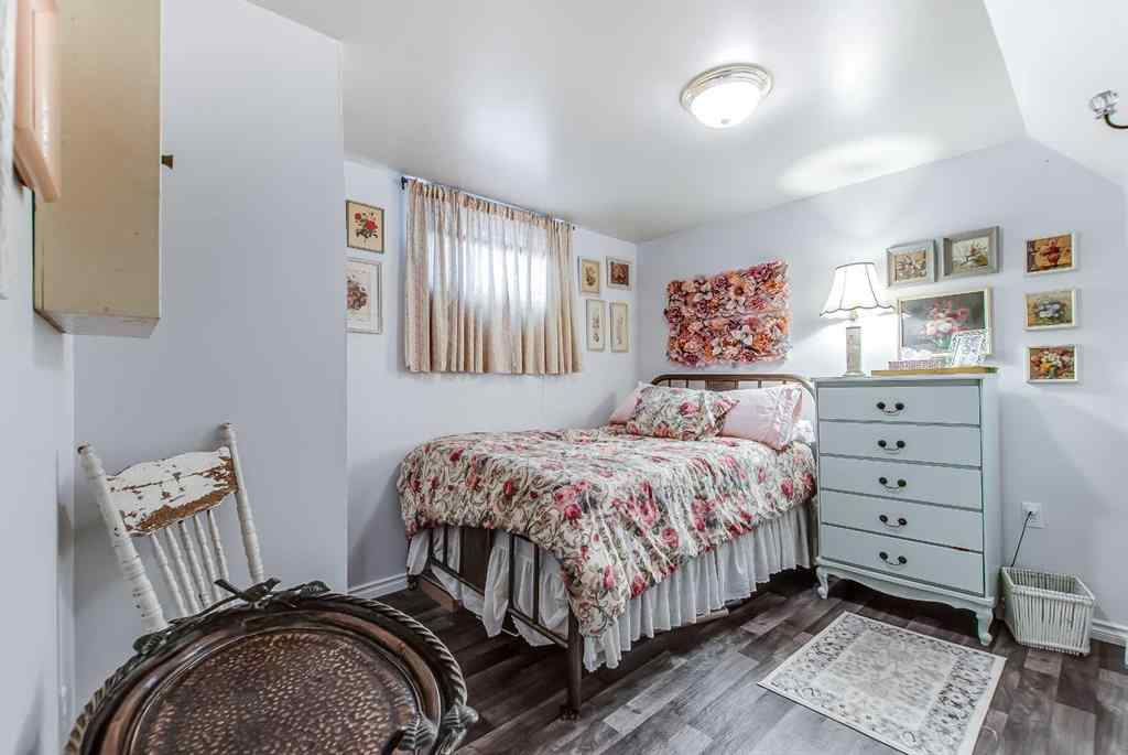 MLS&reg; # A2269932 - 627 12 Street NE in Northeast Crescent Heights Medicine Hat, Residential Open Houses