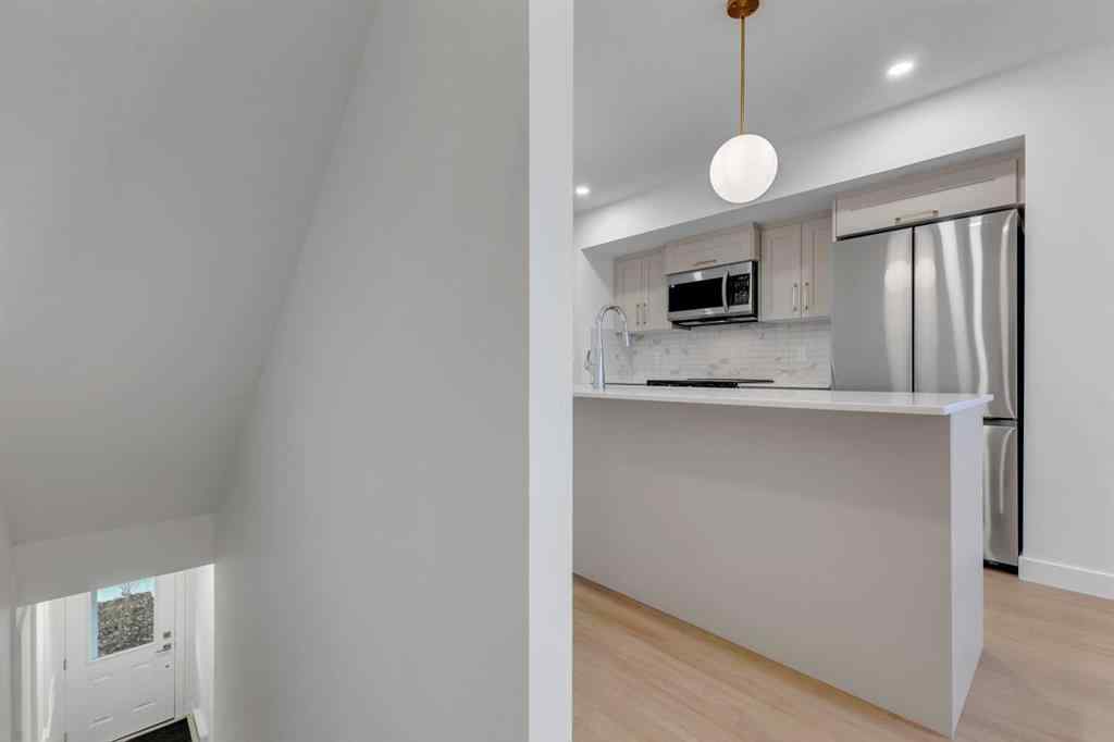 MLS&reg; # A2269935 - Unit #13 200 Belmont Street  in Belmont Calgary, Residential Open Houses