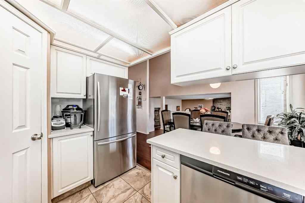 MLS&reg; # A2269942 - 283 Macewan Drive NW in MacEwan Glen Calgary, Residential Open Houses