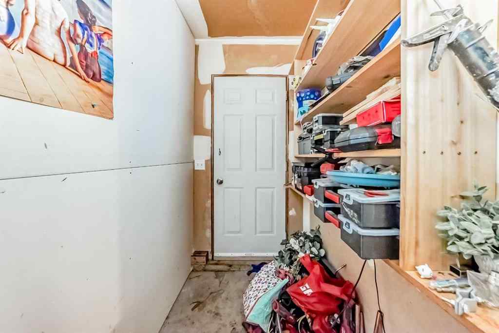 MLS&reg; # A2269942 - 283 Macewan Drive NW in MacEwan Glen Calgary, Residential Open Houses