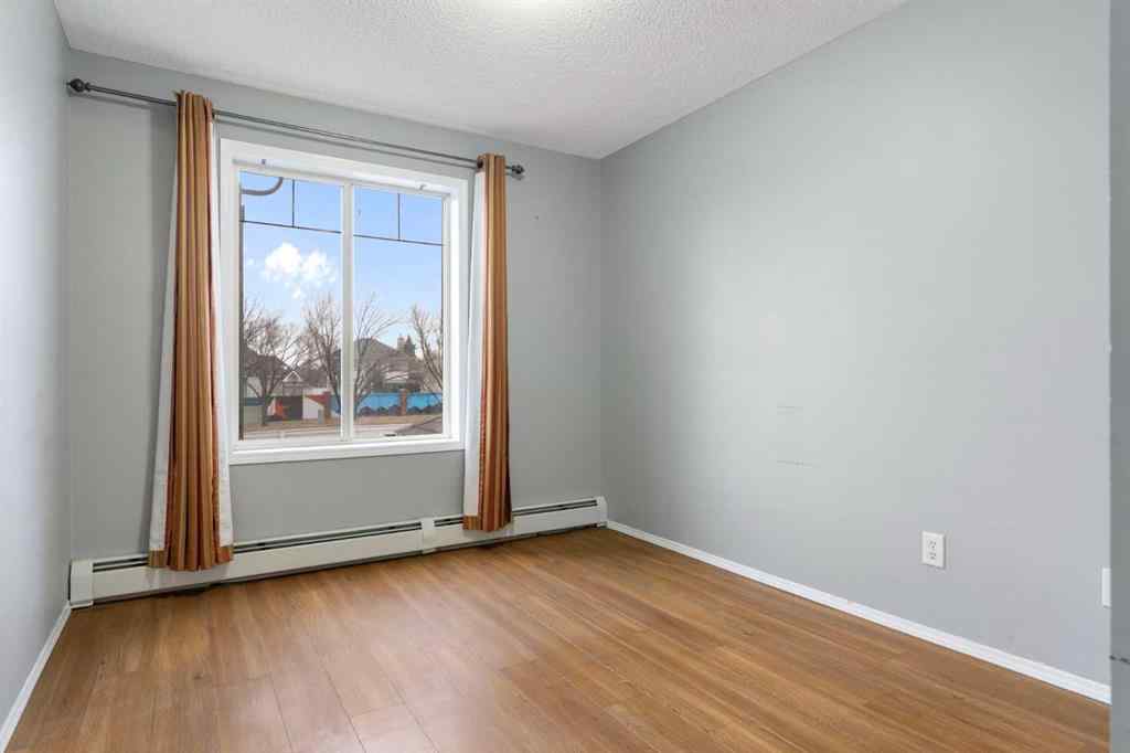 MLS&reg; # A2269949 - Unit #202 9 Country Village Bay NE in Country Hills Village Calgary, Residential Open Houses