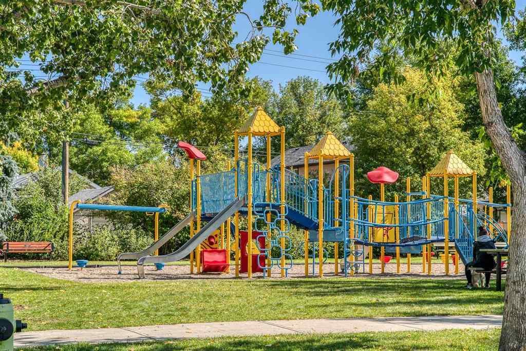 MLS® A2269956 - 218 8A Street NE in Bridgeland/Riverside Calgary, Residential